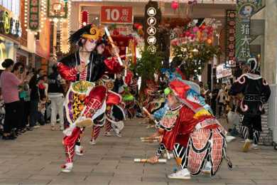 广州来了一支学生英歌队，，，，唱响一曲英雄英雄歌